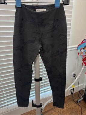 Mudd Girls Black Camo Leggings
